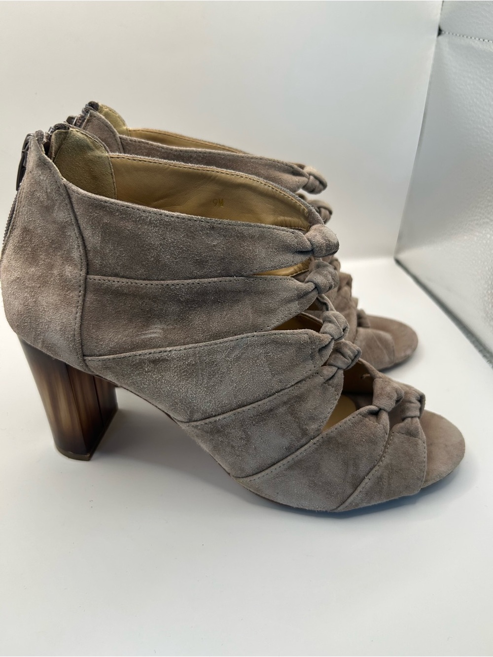 VANELI Gray Suede Peep Toe Booties Chunky Block Heel Knotted Cutout Shoes 9M - Picture 2 of 7
